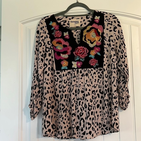 Savanna Jane Cassandra Embroidered Top Medium - Picture 2 of 8